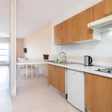 El Duque Aparthotel 4*