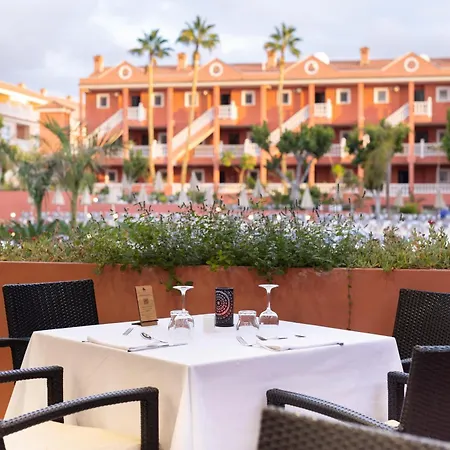 El Duque 4* アデヘ