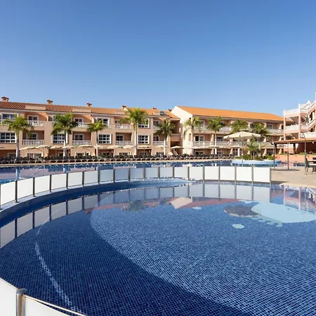 Aparthotel El Duque 4*
