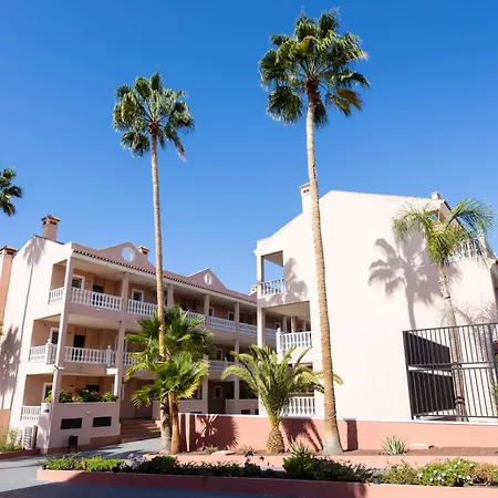 アパート El Duque