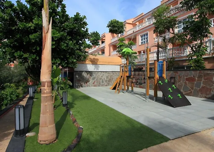 Apartment El Duque 4*