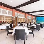 Apartment El Duque 4*